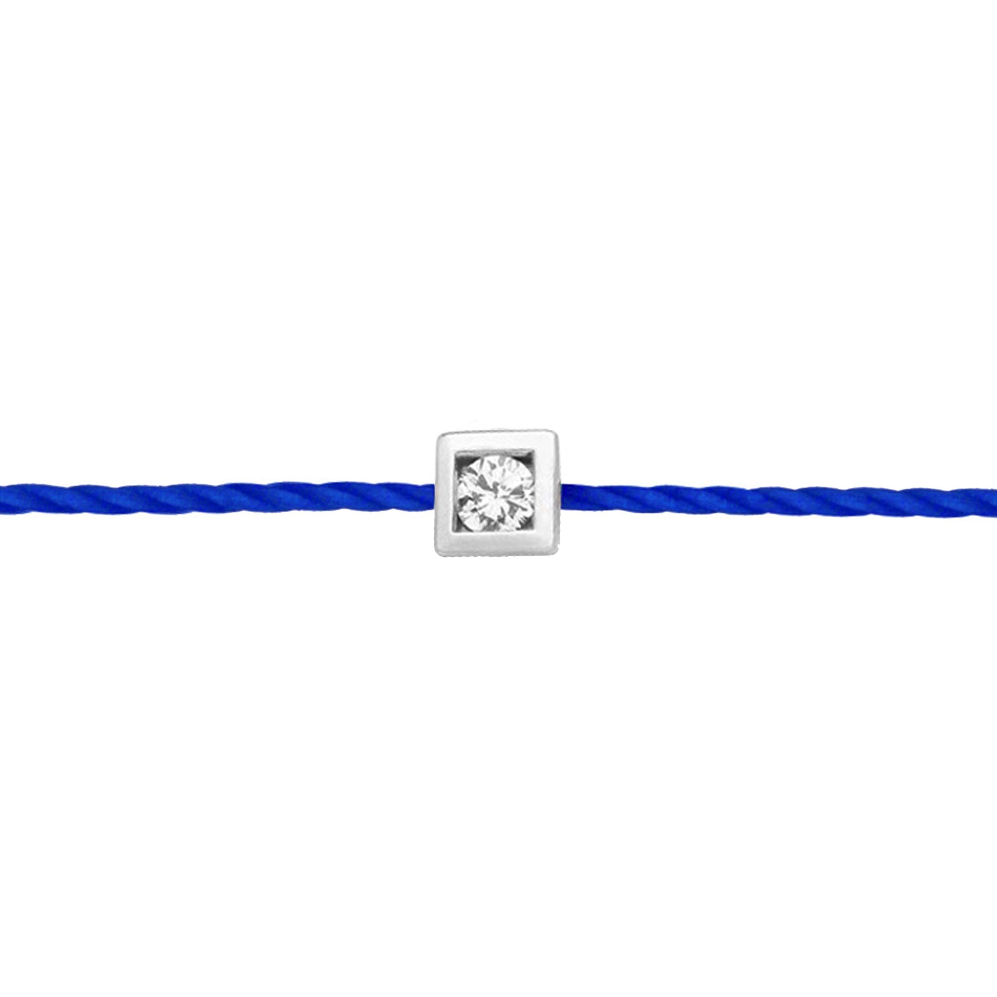 Bracelet carré diamant sur fil cordon de couleur est un bijou abordable, accessible et pas cher pour femme et un cadeau original de noël, d'anniversaire, d'amour ou d'amitié idéal. Fabriqué en France.